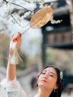 春去秋來君如故